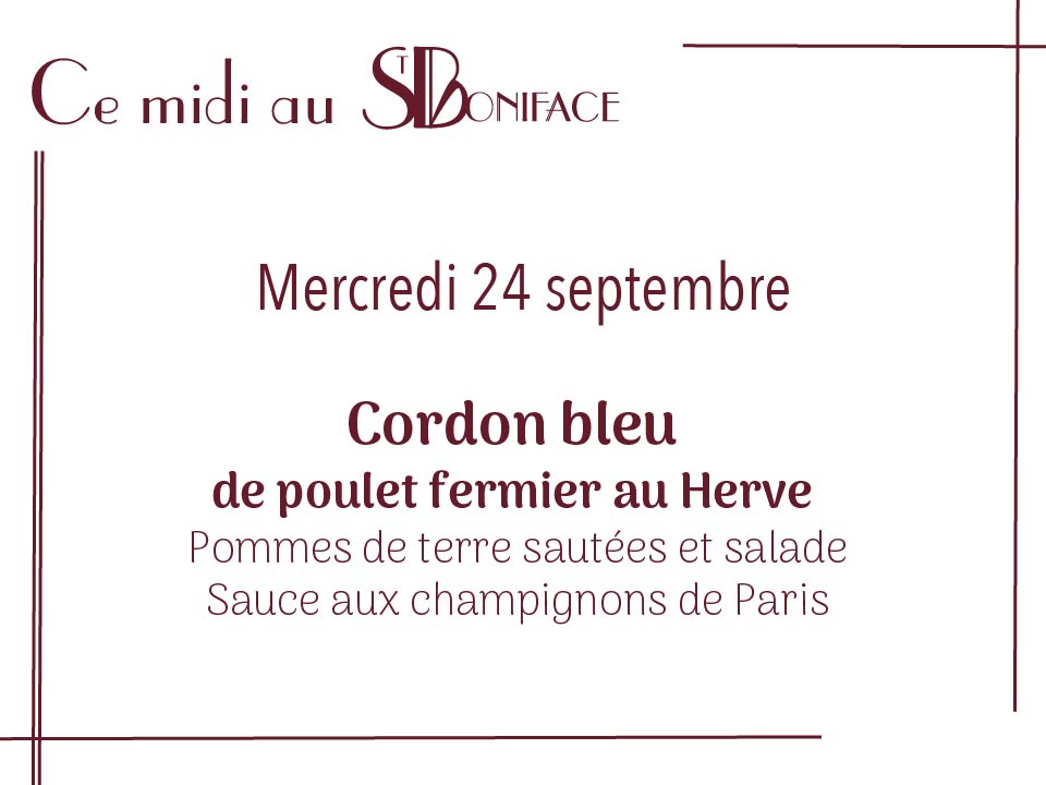 Cordon bleu de poulet fermier au Herve, pommes de terre sautées et salade, sauce aux champignons de Paris