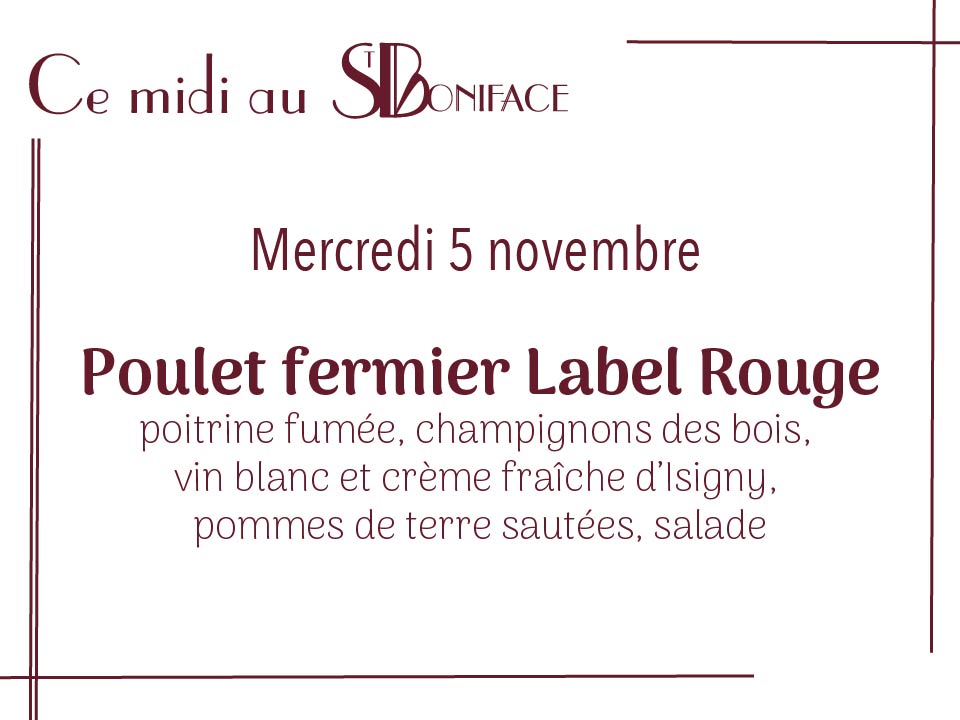Poulet fermier Label Rouge, poitrine fumée, champignons des bois, vin blanc et crème fraîche d’Isigny, pommes de terre sautées, salade